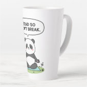“I Bend So I Don’t Break” panda design Milchtasse (Rechte Ecke)