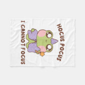 I Cannot Focus Funny Adhd Sitive Frog Fleecedecke (Vorderseite (Horizontal))