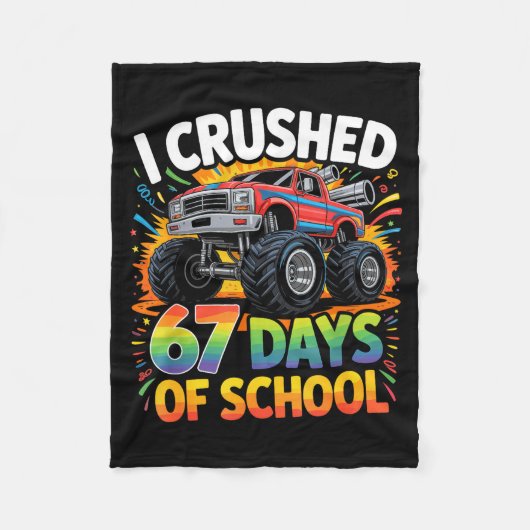 I Crushed 67 Days Of School Funny Meme Gen Z Stude Fleecedecke (Vorderseite)