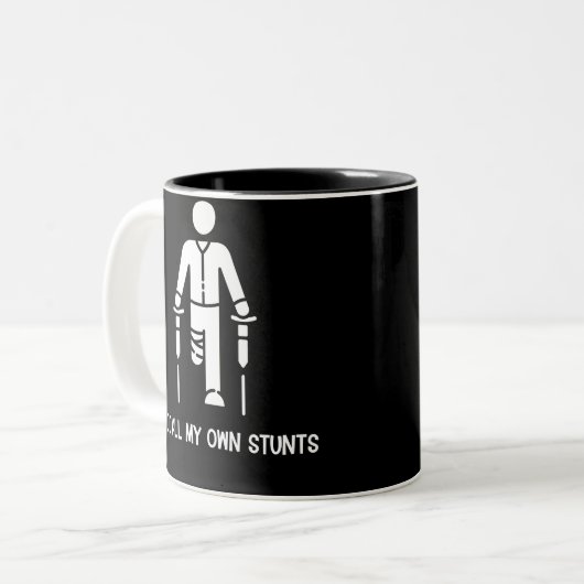 I Do All My Own Stunts - Get Well Gift Funny Zweifarbige Tasse (Vorderseite Links)