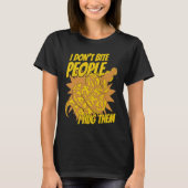 I Don't Bite People I Hug Them Pythonidae Banana B T-Shirt (Vorderseite)