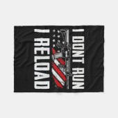 I Dont Run I Reload Usa Flag Pro Guns Funny Gun Fleecedecke (Vorderseite (Horizontal))