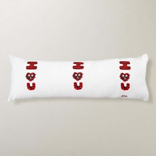I Fuzzy U Body Pillow Seitenschläferkissen (Vorderseite)