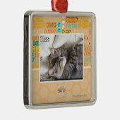 I hat ein u ornament aus metall (Rechts)