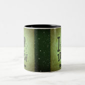 I Heart Irish Kleeblatt Name Monogram Initials Zweifarbige Tasse (Mittel)