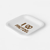 I Heart Pretzel Pappteller (Gewinkelt)