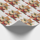 I Help Unpack! Funny Cat in Christmas Shipping Box Geschenkpapier (Ecke)