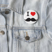 I Herz-Schnurrbart Button (Beispiel)