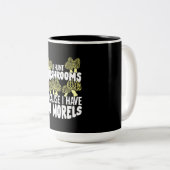 I Hunt Mushrooms Zweifarbige Tasse (VorderseiteRechts)