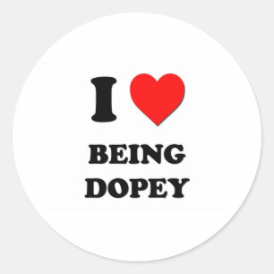 I Liebe, die Dopey ist Runder Aufkleber