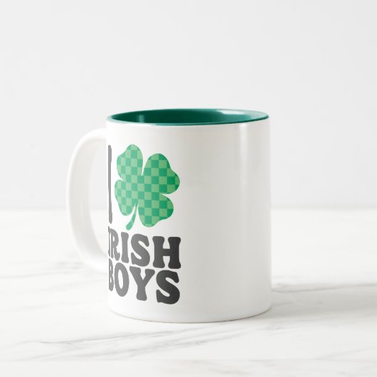I Liebe Irish Boys Funny Kleeblatt St Patricks Day Zweifarbige Tasse (Vorderseite Links)