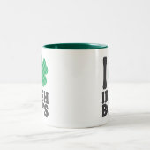 I Liebe Irish Boys Funny Kleeblatt St Patricks Day Zweifarbige Tasse (Mittel)