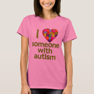 I LIEBE JEMAND MIT AUTISMUS T-Shirt