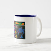"I LIEBE Los Angeles" Sun, Palm Tree & Surfer Cup Zweifarbige Tasse (VorderseiteRechts)