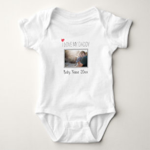 I LIEBE MEIN DADDY BABY BODYSUIT PERSONALISIERT STRAMPLER