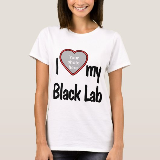 I Liebe Mein schwarzes Labor Niedlicher Rotes Herz T-Shirt (Vorderseite)
