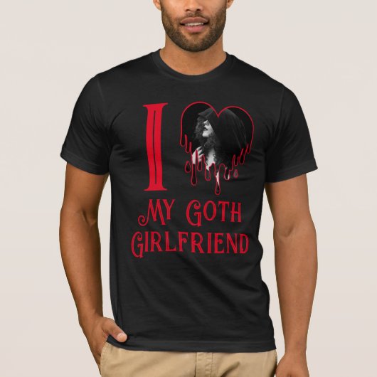 I Liebe My Goth Girlfriend Red Heart Gothic Foto T-Shirt (Vorderseite)