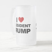 I Liebe Präsident Trump Herz Mattglas Bierglas (Vorderseite Links)