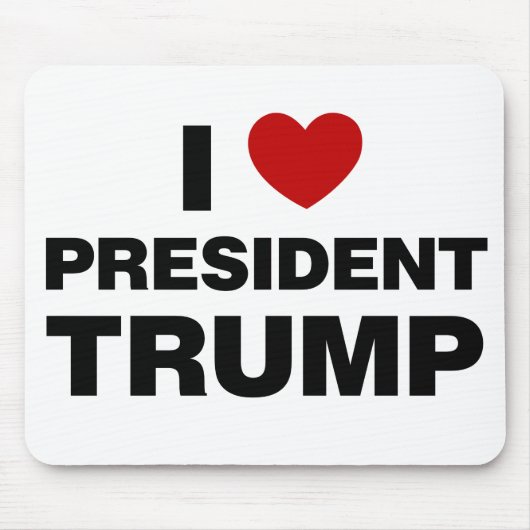 I Liebe Präsident Trump Herz Mousepad (Vorne)