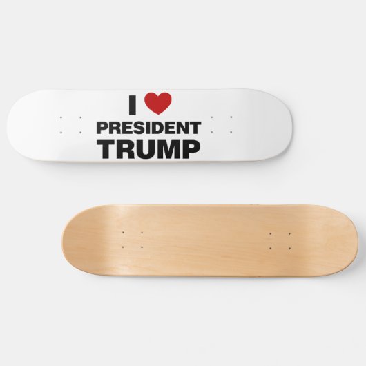 I Liebe Präsident Trump Herz Skateboard (Horizontal)