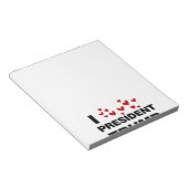 I Liebe Präsident Trump hört Notizblock (angewinkelt)