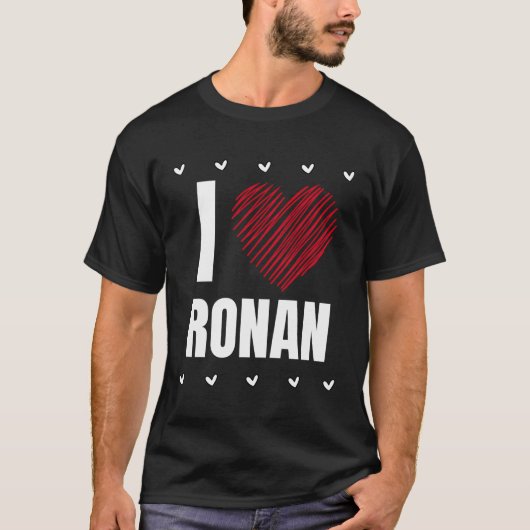 I Liebe Ronan Vorname Cooles Herz Funny Personali T-Shirt (Vorderseite)