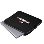 I Liebe schwimmen Laptopschutzhülle (Vorne Knopf)