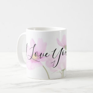 I Liebe Sie Mama-Typografie auf blassem - rosa Kaffeetasse