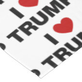 I Liebe Trump Tischdecke (Schrägansicht)