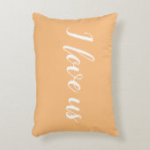 "I Liebe us" auf Hübschem Orange/Peach Accent Pill Dekokissen (Vorderseite(Vertikal))
