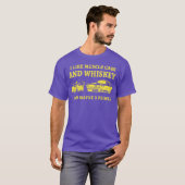 I Like Muscle Cars And Whiskey And Maybe 3 People T-Shirt (Vorne ganz)