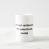 I’m Not Antisocial — I’m Selectively Social | Funn Porzellantasse (Vorderseite)