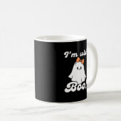 I’m With Boo Funny Retro Kaffeetasse (VorderseiteRechts)