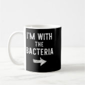 I’m With The Bacteria Funny Halloween Couple Costu Kaffeetasse (Links)