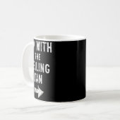 I’m With The Ceiling Fan Funny Halloween Couple Co Kaffeetasse (Vorderseite Links)