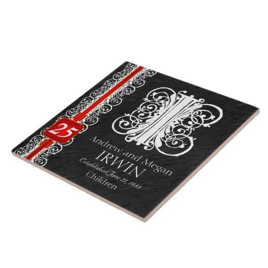 I Monogram "White Lace on Black" Anniversary Tile Fliese (Seite)