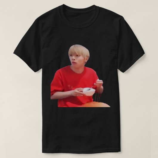 I.N Stray Kids Meme Sticker1 T-Shirt (Design vorne)