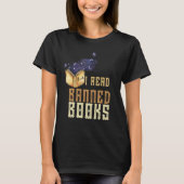 I Read Banned Books Reader Bookworm 8 T-Shirt (Vorderseite)
