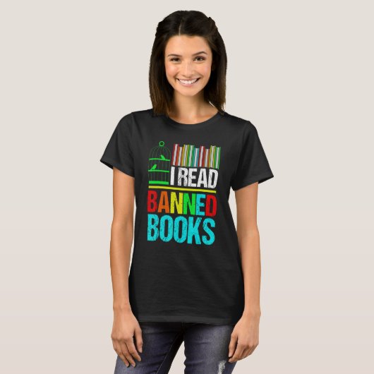 I Read Banned Books Reading Library T-Shirt (Vorne ganz)
