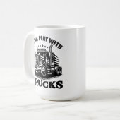 I Still Play With Trucks Kaffeetasse (Vorderseite Links)