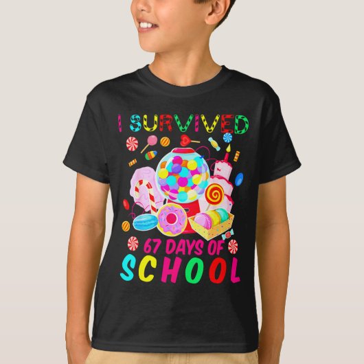 I Survived 67 Days Of School Candy Funny 67 Teache T-Shirt (Vorderseite)