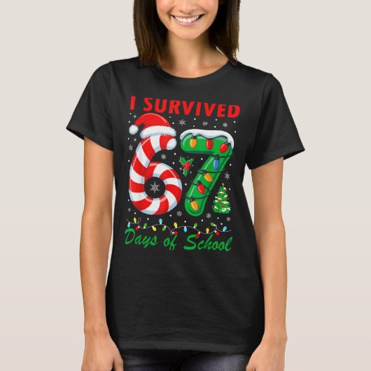 I Survived 67 Days Of School Christmas Candy Cane T-Shirt (Vorderseite)