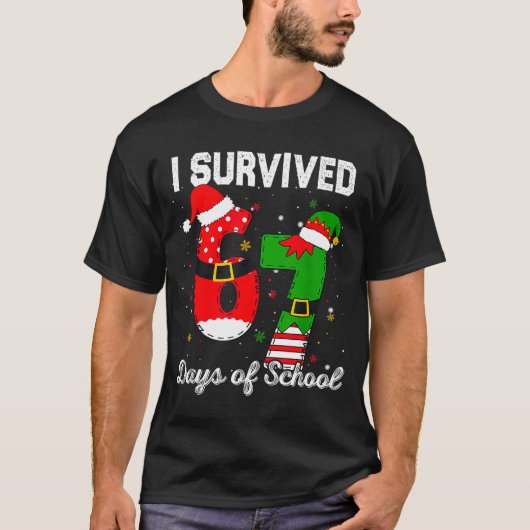 I Survived 67 Days Of School Christmas Candy Cane  T-Shirt (Vorderseite)