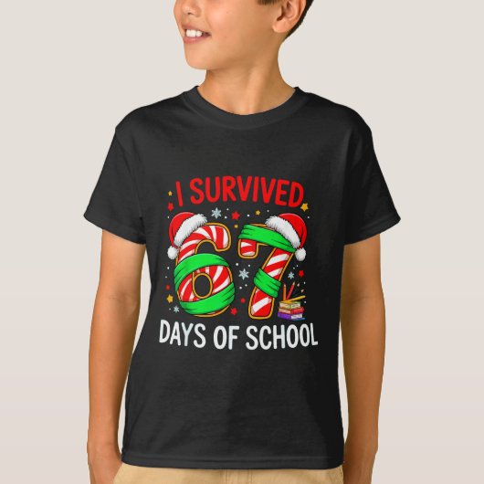 I Survived 67 Days Of School Christmas  T-Shirt (Vorderseite)