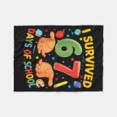 I Survived 67 Days Of School Cool Teacher Design Fleecedecke (Vorderseite (Horizontal))