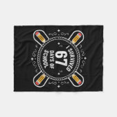 I Survived 67 Days Of School Funny 67 Teachers Stu Fleecedecke (Vorderseite (Horizontal))