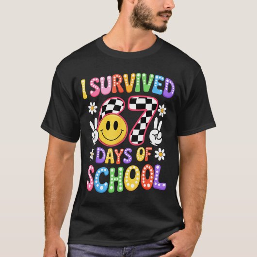 I Survived 67 Days Of School Funny 67 Teachers Stu T-Shirt (Vorderseite)