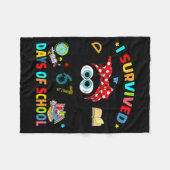 I Survived 67 Days Of School Funny Black Cat Six S Fleecedecke (Vorderseite (Horizontal))