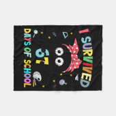 I Survived 67 Days Of School Funny Black Cat Six S Fleecedecke (Vorderseite (Horizontal))