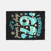I Survived 67 Days Of School Funny Christmas Teach Fleecedecke (Vorderseite (Horizontal))